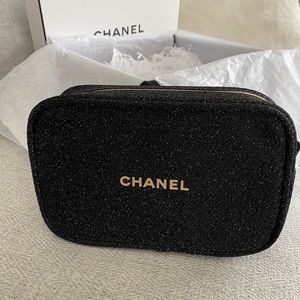 CHANEL holiday set with bag- crossbody convertible